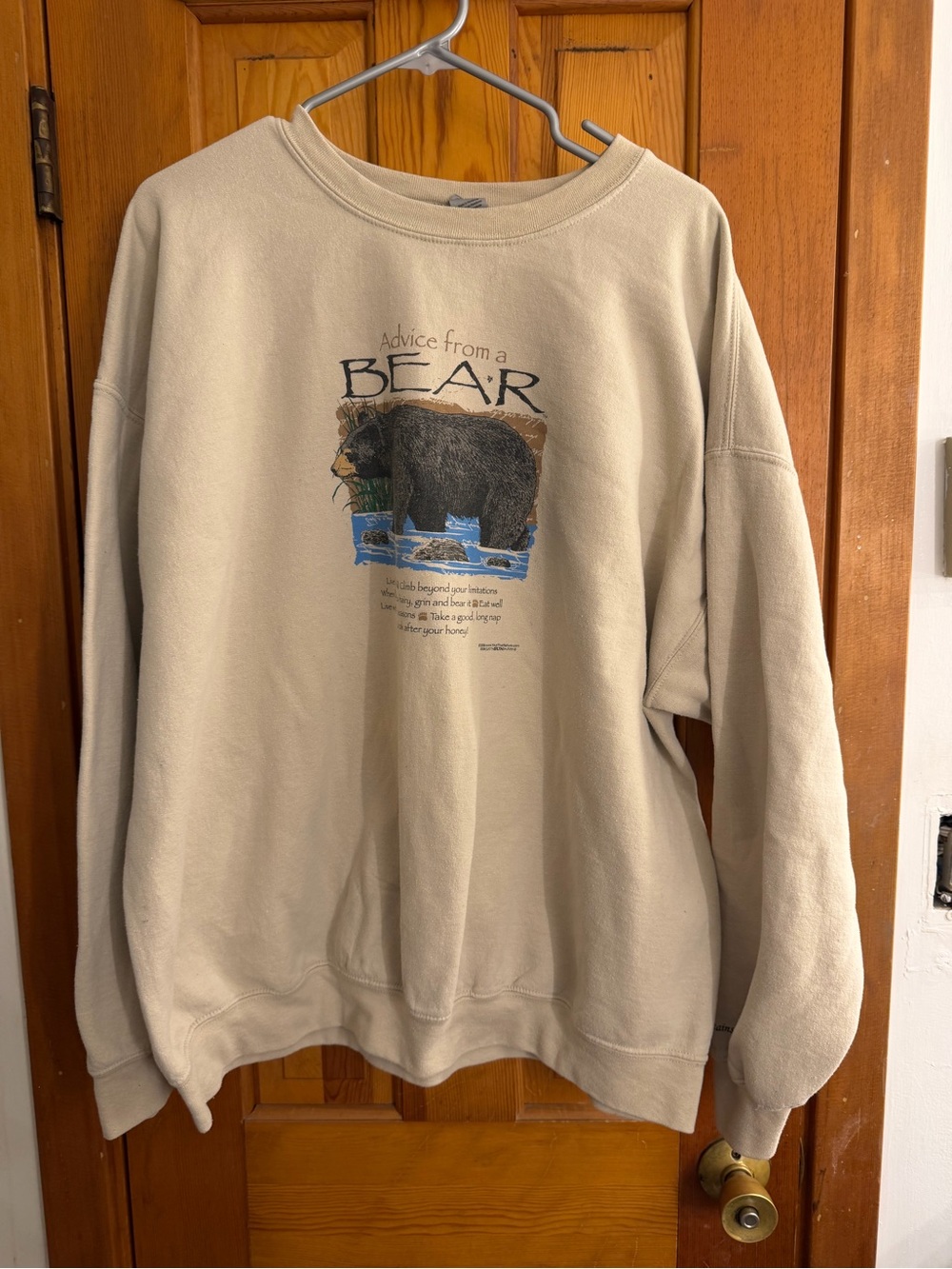 Men's Beige Bear Graphic Crewneck Sweatshirt